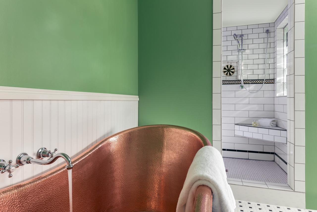 Yale Manor B&B & Yurt Glamping Exteriör bild