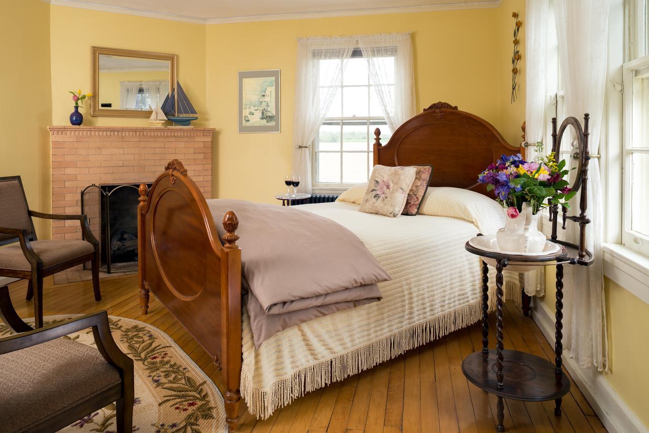 Yale Manor B&B & Yurt Glamping Exteriör bild